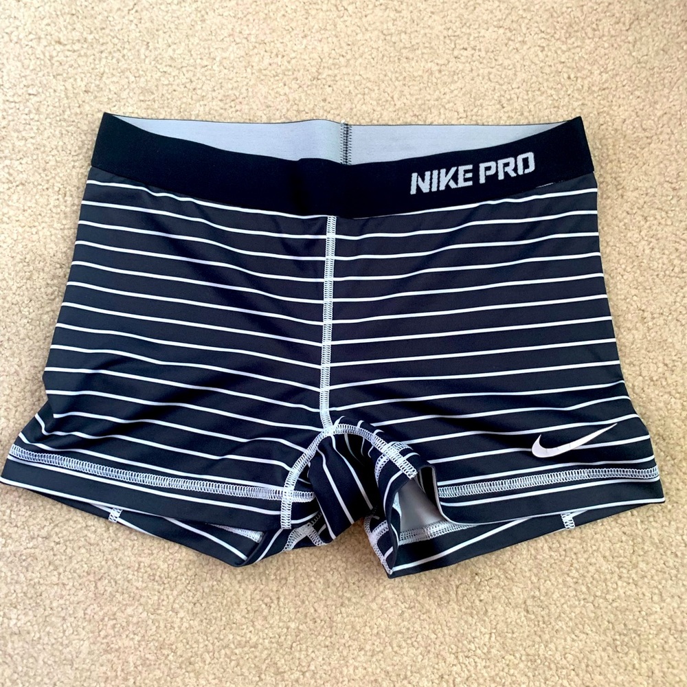 Nike pro